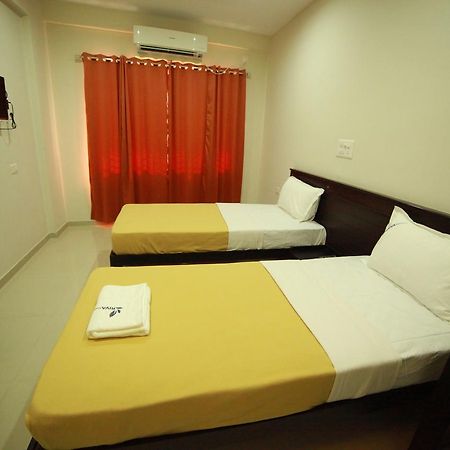 Riva Residency Hotel Палакад Екстериор снимка